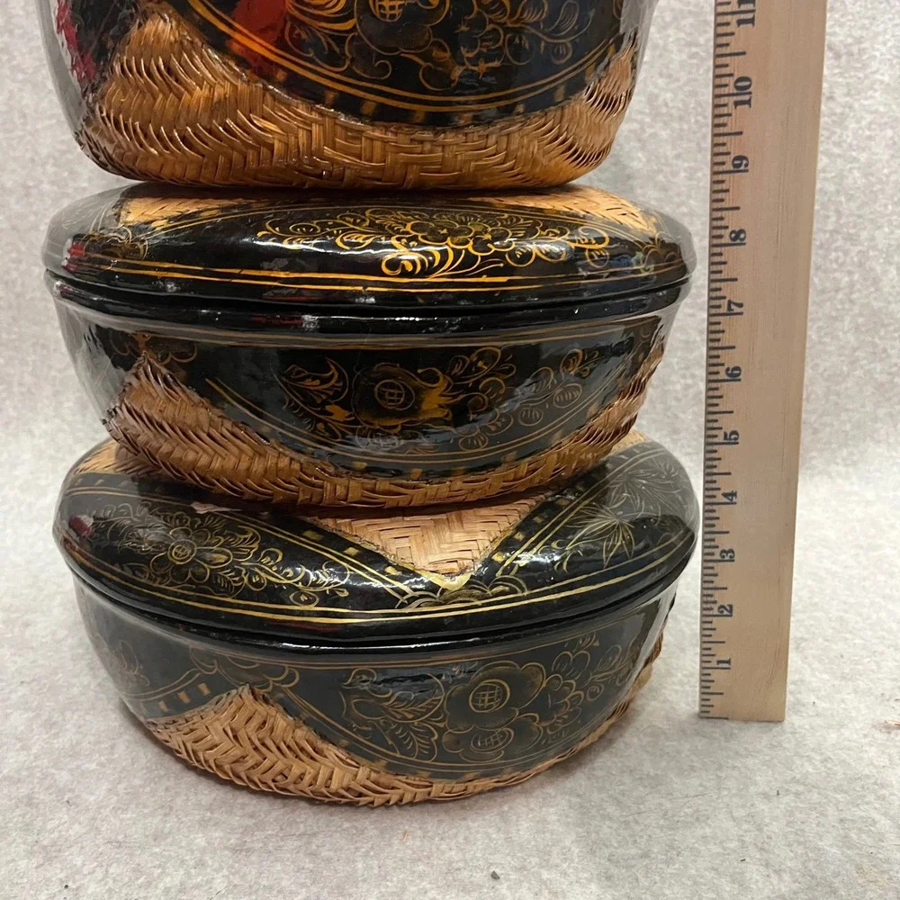 Vintage Hand Painted Black and Gold Lacquer Woven Straw Asian Nesting Boxes‎ Set